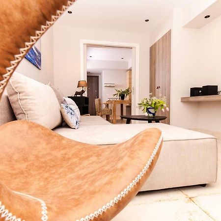 Sweet Suite Flora In Vouliagmeni أثينا المظهر الخارجي الصورة
